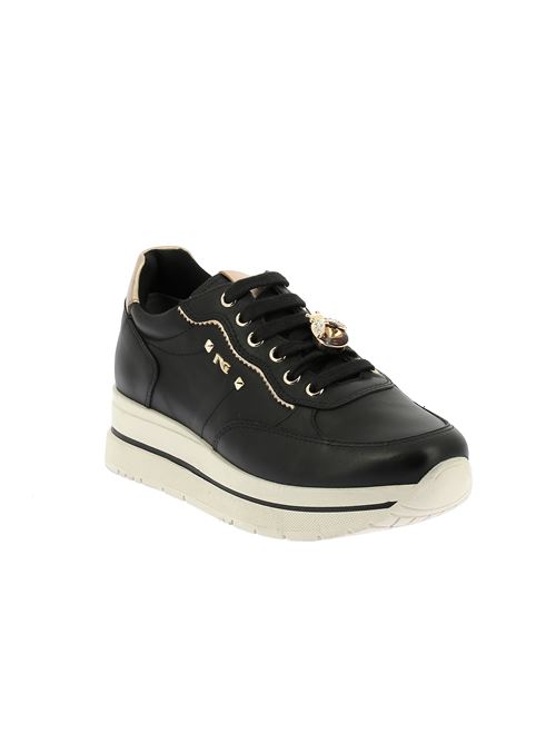 sneakers da donna in pelle nera con platform 4,5 cm e charms portafortuna NERO GIARDINI | I514102D100